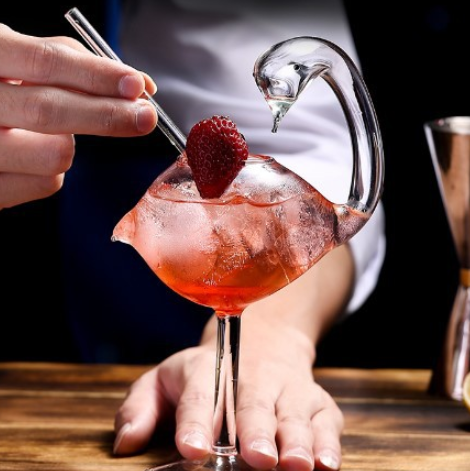 Creative Glass Swan Juice Cup and Spiral Cocktail Glass